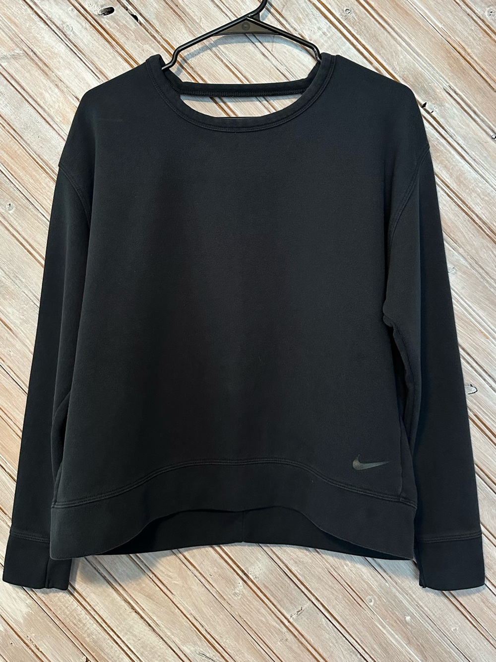Nike Women’s Black Minimalist Crew Sweatshirt Open Deep V Back Sweater